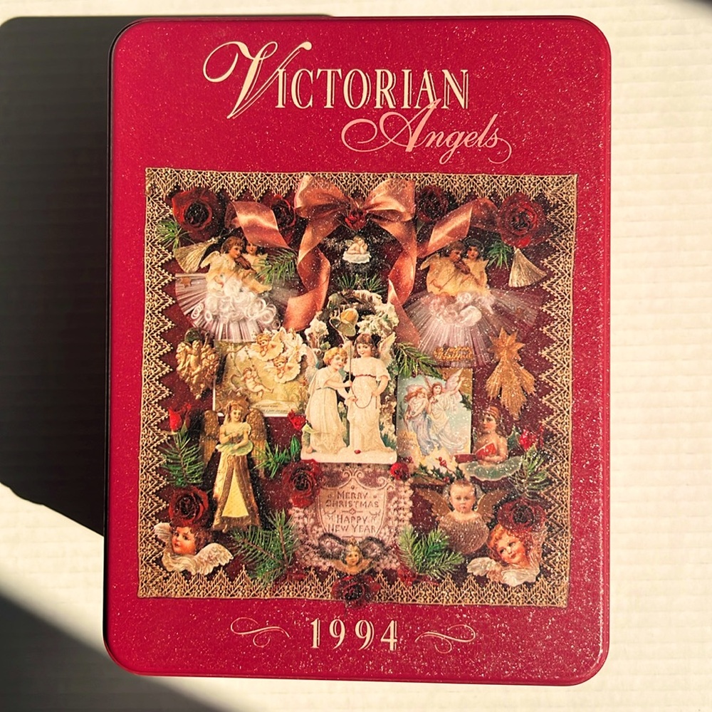 1994 Victorian Angels 500 Piece Puzzle in Tin Hallmark EUC